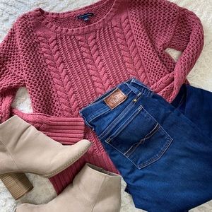 Oversized American Eagle Sweater in a Mauve Pink M